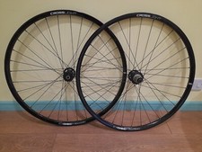 CROSSLIGHT CX DISC PLUS 700C WHEEL SET.
