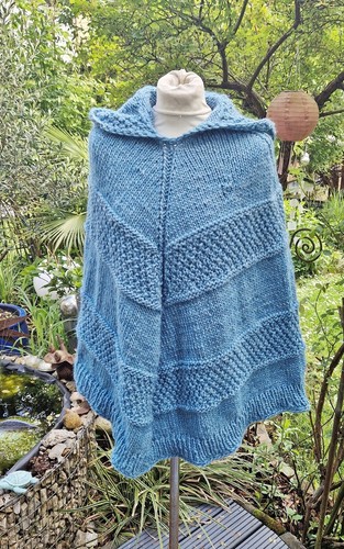Poncho with pin hood***onesize to XL***ethno*boho**handmade - Picture 6 of 7