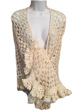 Vintage Hand Crocheted Ivory Triangle Shawl Lettuce Leaf Scalloped Edging