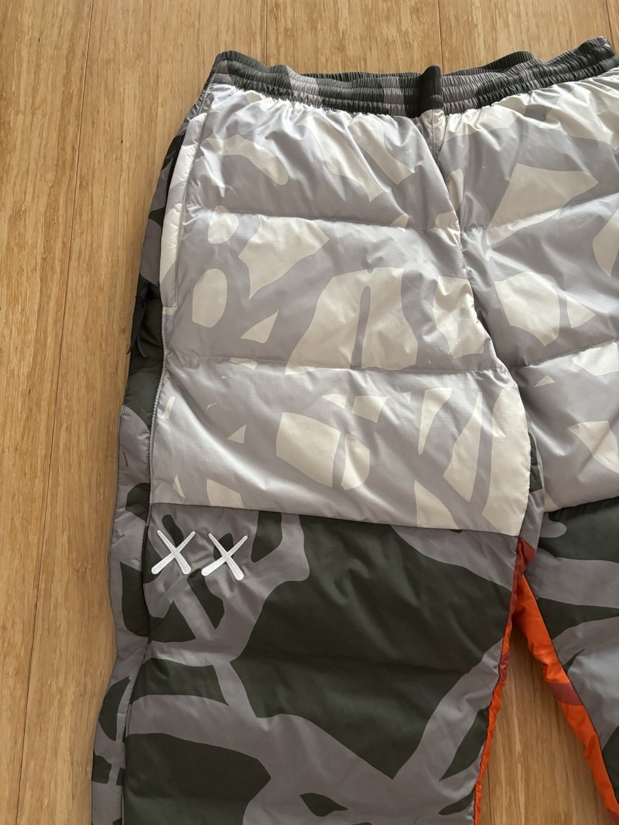 KAWS x The NORTH FACE Retro 1996 Nuptse Pants 'Moonlight KAWS x The NORTH FACE Retro 1996 Nuptse Pants 'Moonlight