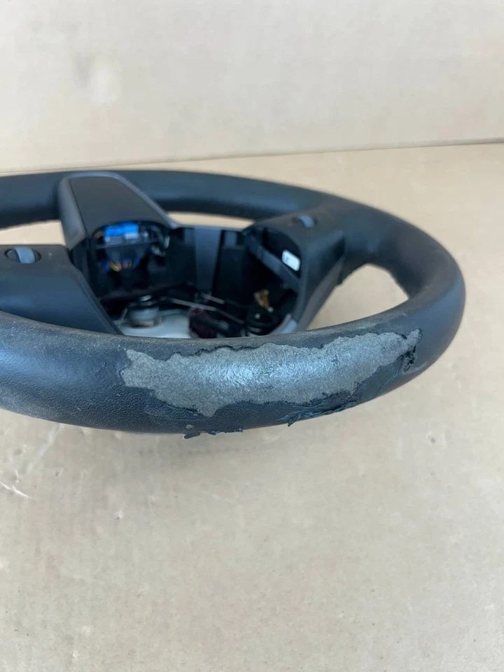 OEM 2017-2023 Tesla Model 3 Y Steering Wheel Leather Heated 1490214-00-B - Image 2 of 4