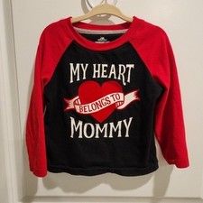 Kid's 2T My Heart Belongs To Mommy Valentines Mothers Day Raglan Shirt Black