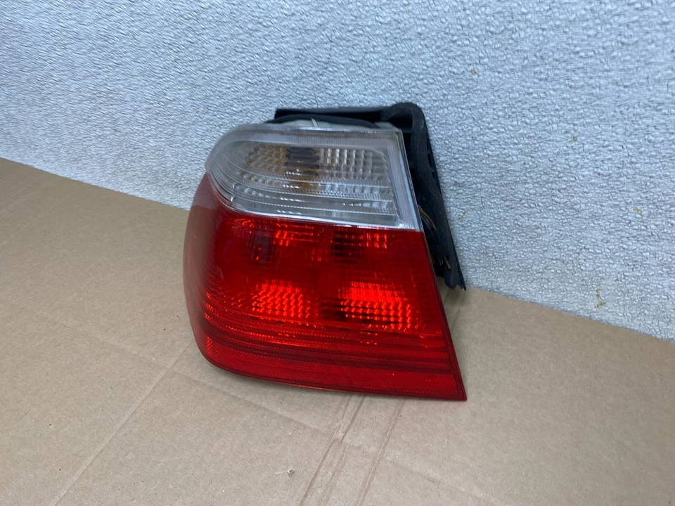 2001 to 2003 Bmw E46 328CI 330CI Left Driver LH Side Tail Light OEM T8095 DW - Image 2 of 4