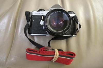 Pentax ME Super 35mm SLR Film Camera with 50 mm lens Kit & Neck Strap