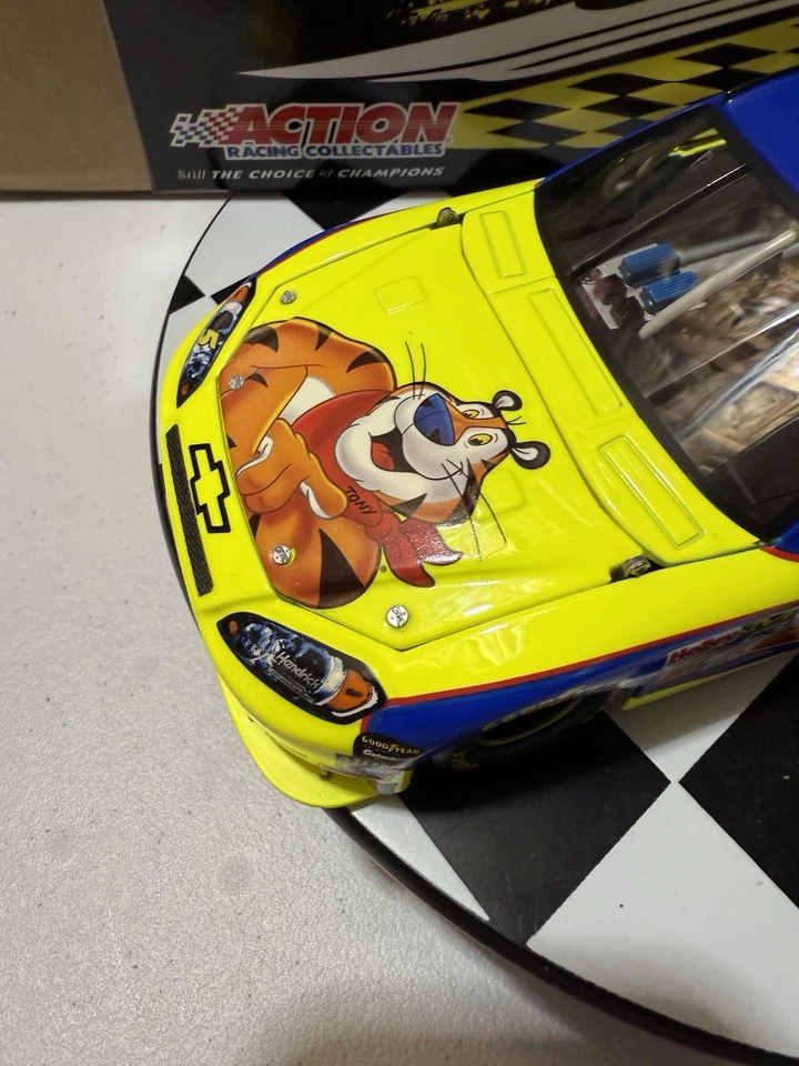 Mark Martin #5 Kellogg’s 2009 1/24 Nascar Diecast - Image 3 of 4