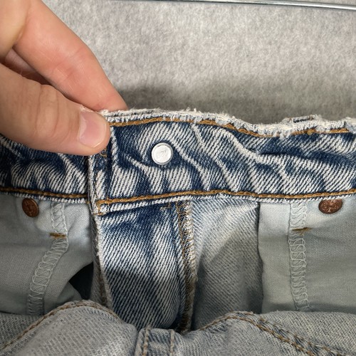 Pantalones de mezclilla vintage Levis 550 para hombre 32x32 azul aplastado agujeros desgastados rasgaduras grunge - Imagen 20 de 22