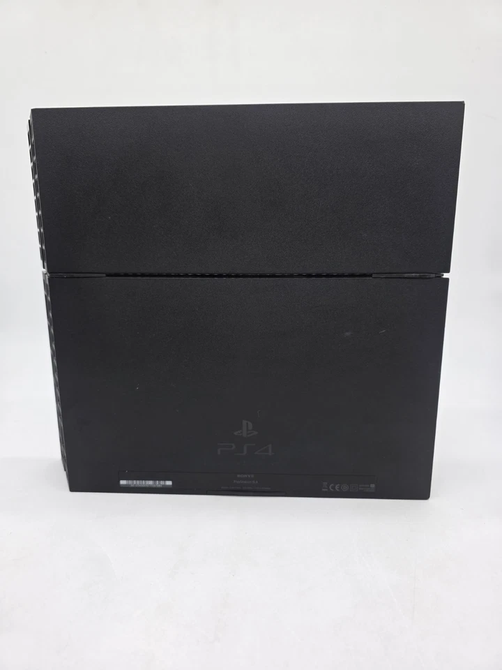 Sony PlayStation 4, foto 3 di 5