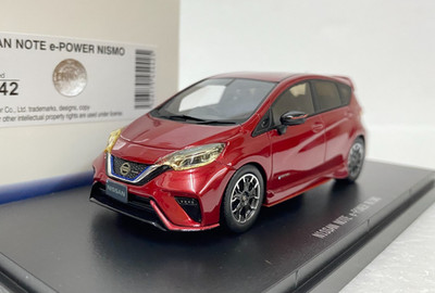 Imperfect Ebbro 45442 Nissan Note e-Power Nismo Red resin 1:43 scale model car