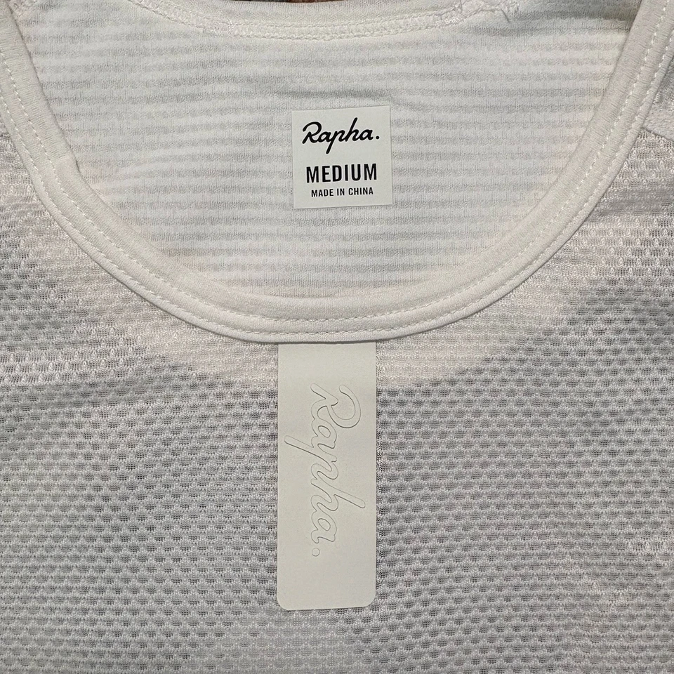 Rapha Camada Base Leve Masculina Manga Curta Creme Tamanho: Médio Novo com etiquetas - Imagem 3 de 4