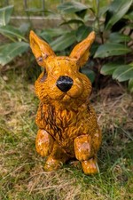 Hase macht Männchen KERAMIK - Rosenkugel Handarbeit -DEKO natürlich