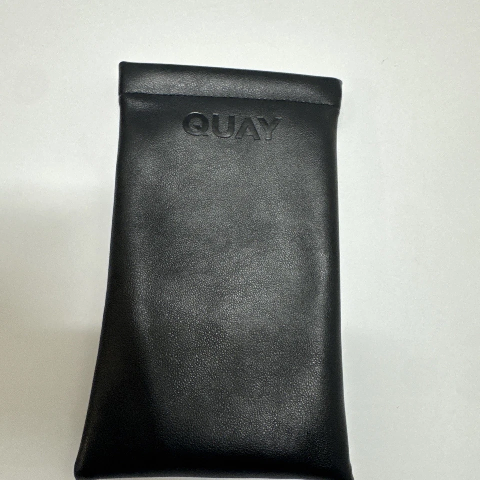 Óculos de sol feminino Quay Hyped Up com estojo novo com etiquetas - Imagem 4 de 4