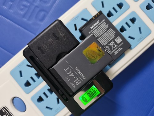 BL-4CT Battery + charger for Nokia 2720 Fold 5310 7210 5610 5630 7230 5630 6730 - Photo 9 sur 16