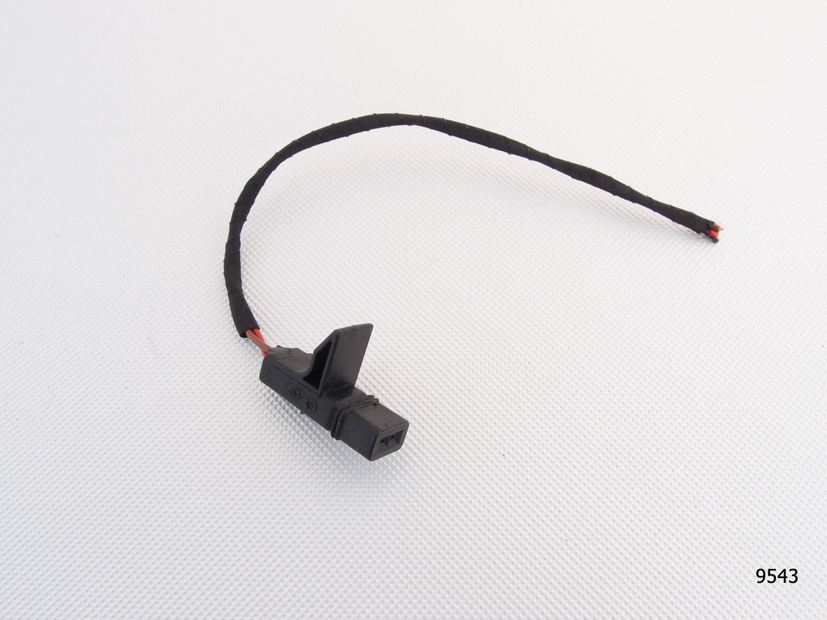 OEM BMW 5 G30 6 G32 7 G11 MIRROR TURN SIGNAL LENS CONNECTOR PLUG
