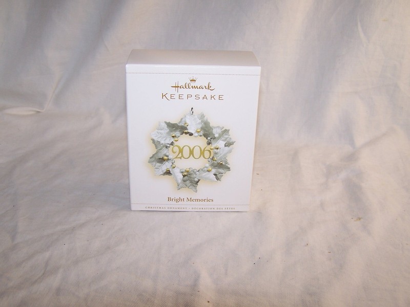 Hallmark Keepsake Ornament - 2006 Bright Memories. Mint condition.