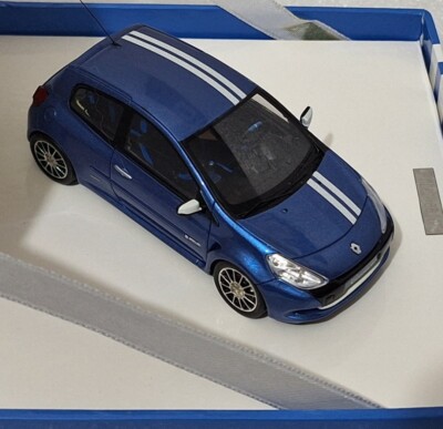 Renault Clio 3 Gordini RS 2009 Blue with White Stripes 1:43 Spark