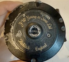 JW YOUNGS  1500 SERIES CENTREPIN  REEL