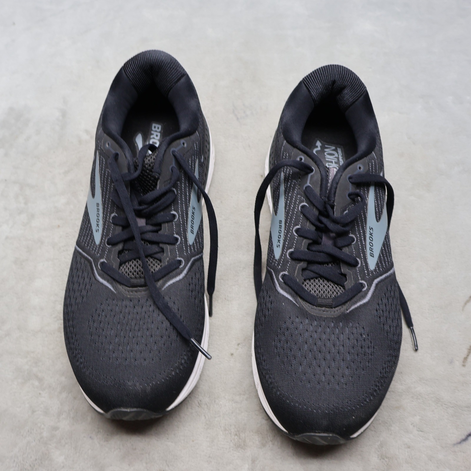Brooks Mens 12 2E Running Shoes Black Beast 20 Lightweight Cushioned Athletic image 2