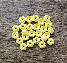 LEGO Bright Yellow Plate, Round 1 x 1 with Flower Edge 5 Petals . QTY 25. 24866