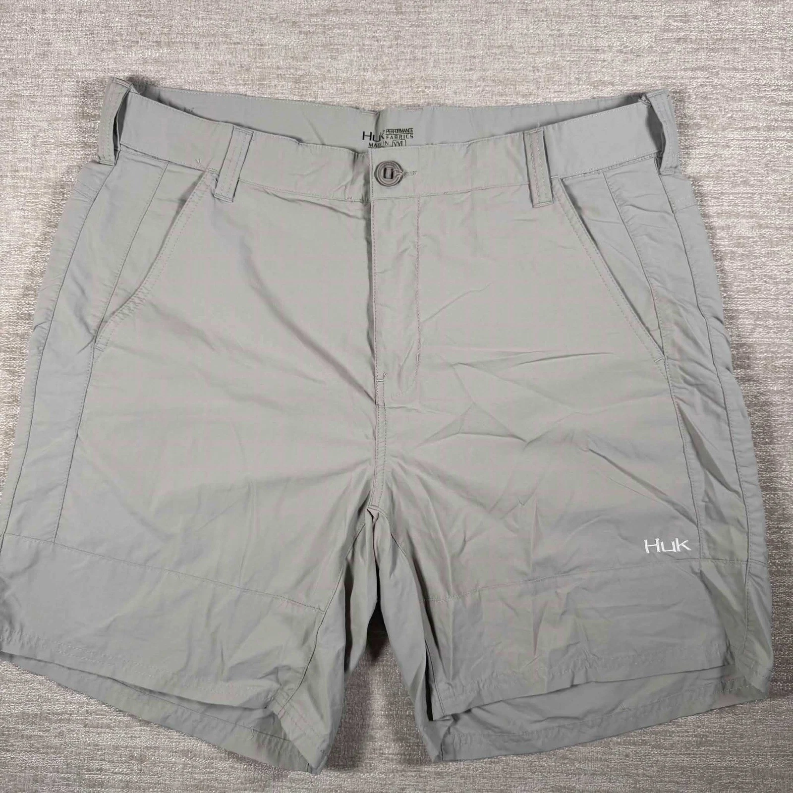 Huk Shorts Mens XXL 38/8 Gray Performance Fishing Flat Front Cargo H2000001