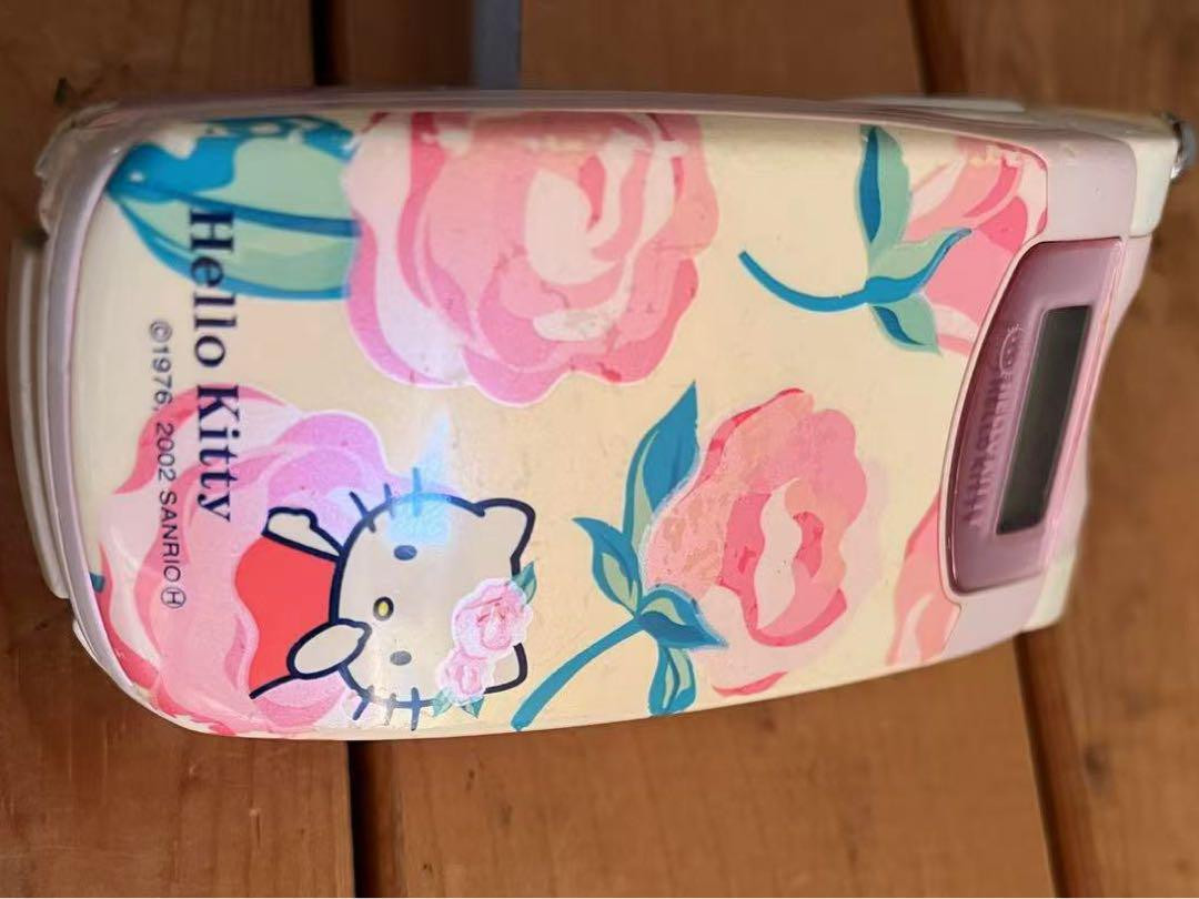 HELLO KITTY A3014S 携帯電話 Rare Au A3014S Hello Kitty Collaboration Model Flip Phone Heisei