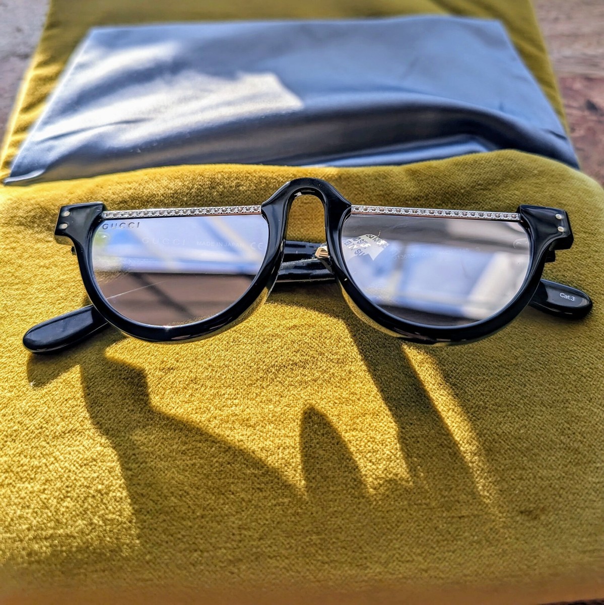 Gucci Runaway Novelty Mirror Sunglasses, New, Made in Japan Gucci Runaway Novelty Mirror Sunglasses, New, Made in Japan