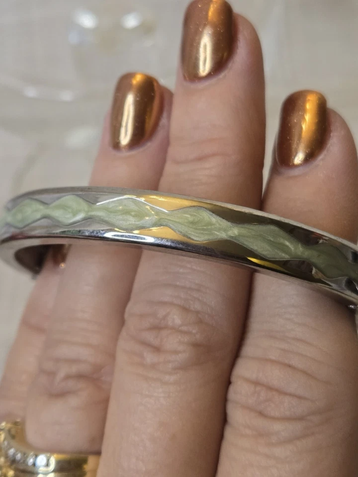 Brazalete Brazalete Clamper Esmalte con Bisagras Tono Plata Verde Turquesa Usado en Excelente Condición Foto 2 de 4