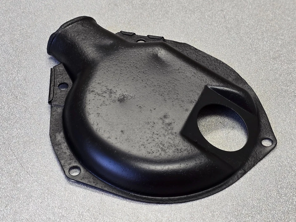 USED ORIGINAL GENUINE PORSCHE 914 ALTERNATOR SUCTION HOUSING COVER PITTED - Image 3 of 4