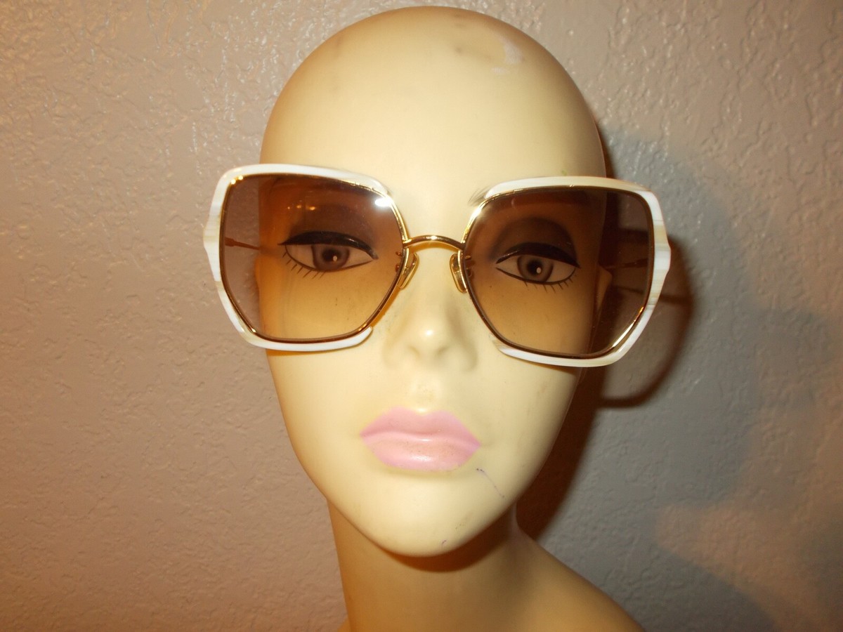 Charles & Keith CK3-71280268 Gold Titanium Frame Gold Mirror Lens Sunglasses Charles & Keith CK3-21280371 Spiral Silver Frame Carl Zeiss  main image 2