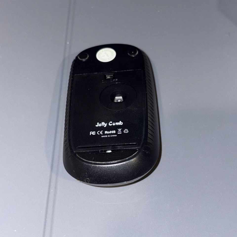 Jelly Comb 2.4G Slim Wireless Mouse with Nano Receiver MS001 (Black and Silver) - Image 3 of 4