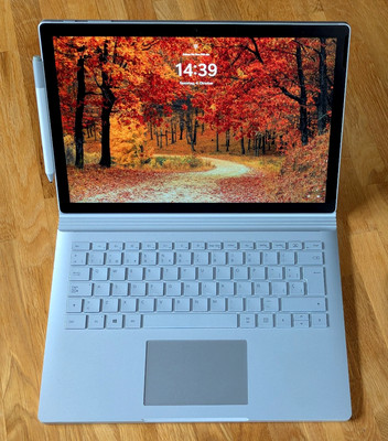 Microsoft Surface Book 3 13,5 Zoll (1TB, Intel Core i7 10 Gen, 32GB, GTX1650)