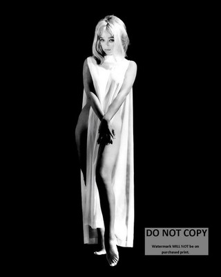 ACTRESS YVETTE VICKERS PIN UP - 8X10 PUBLICITY PHOTO (WW-004)