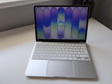 Apple MacBook Neo 13" - Silver  - 512GB - Touch ID - Excellent Condition