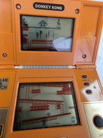 VINTAGE NINTENDO DK-52 1982 DONKEY KONG GAME WATCH WORKING NEW BATTERIES