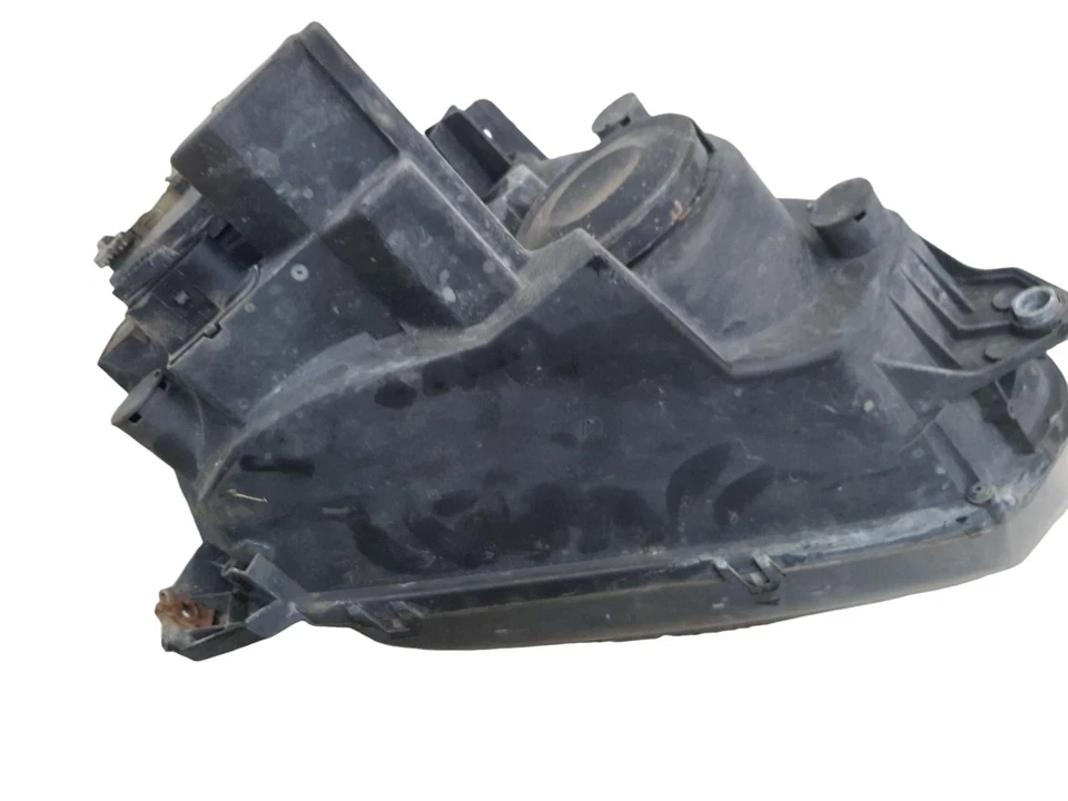 Faro halógeno cercano izquierdo VOLKSWAGEN AMAROK 2012 RHD Foto 3 de 4