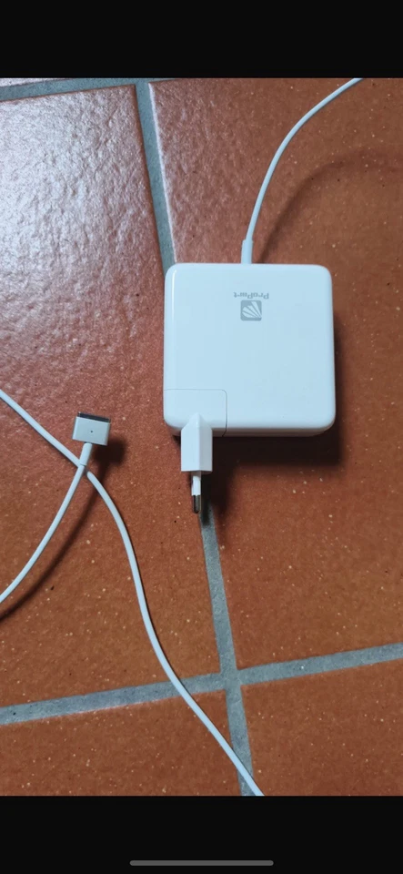 MacBook Pro 12.1  2015 - Immagine 2 di 4