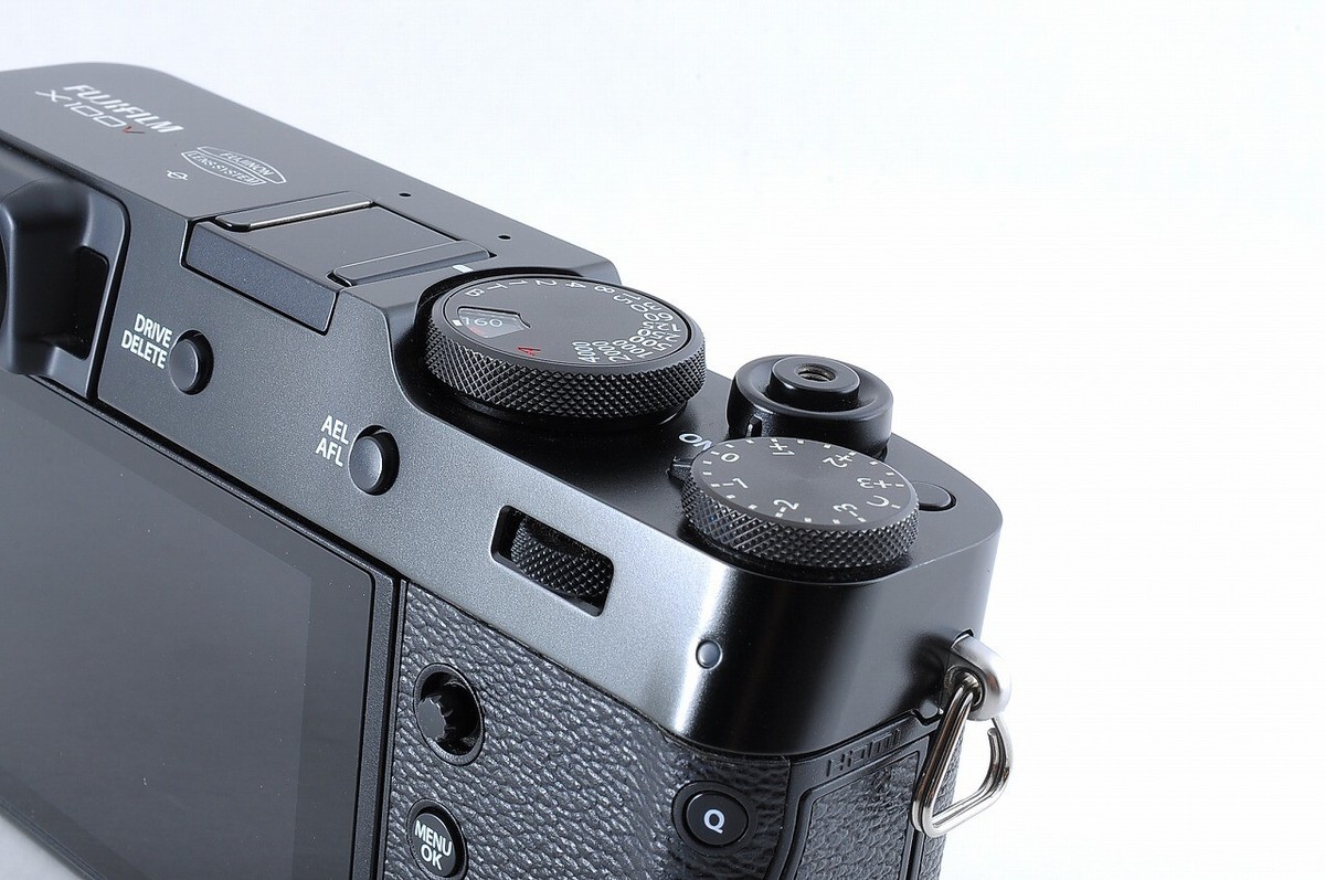 Fujifilm X100V 26.1MP Fuji Camera Black w/Box From JAPAN Fujifilm X100V 26.1MP Fuji Camera Black w/Box From JAPAN