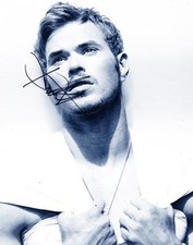 HOT SEXY KELLAN LUTZ SIGNED 8X10 PHOTO AUTHENTIC AUTOGRAPH TWILIGHT EXPENDABLES 