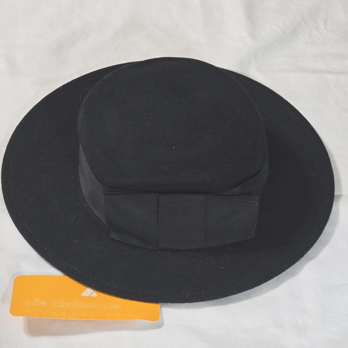 LIZ CLAIBORNE Black 100% Wool Felt Wide Brim HAT Liz Claiborne Felt Hats for Women for sale | eBay main image 2