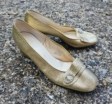 Vintage TRUEFORM 'Aries' Gold Lurex Shoes UK 4 1960s 1970s