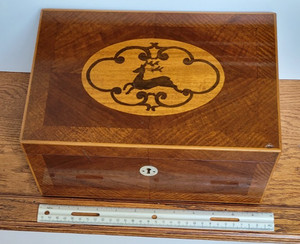 Victorian MAHOGANY SEWING BOX ~ Hand-Inlaid Stag Decoration ~ INNER TRAY Spools