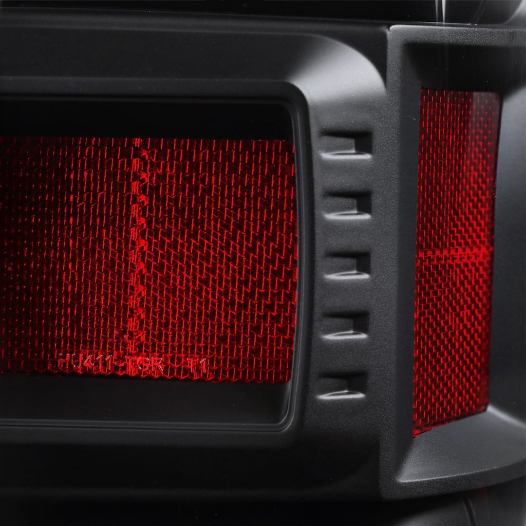 Spec-D Tuning LT-F15018JMLED-TM  TAIL LIGHT KIT