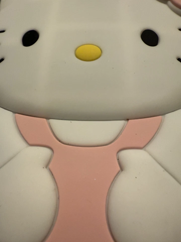 NEW W/ TAG Hello Kitty 3D iPhone SE 2020/SE 3 2022 Pink White iPhone 7/8 Cover - Image 4 of 4