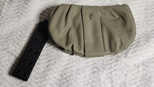 Vera Wang SIMPLY VERA Tan Pleated WRISTLET Clutch Purse GuC