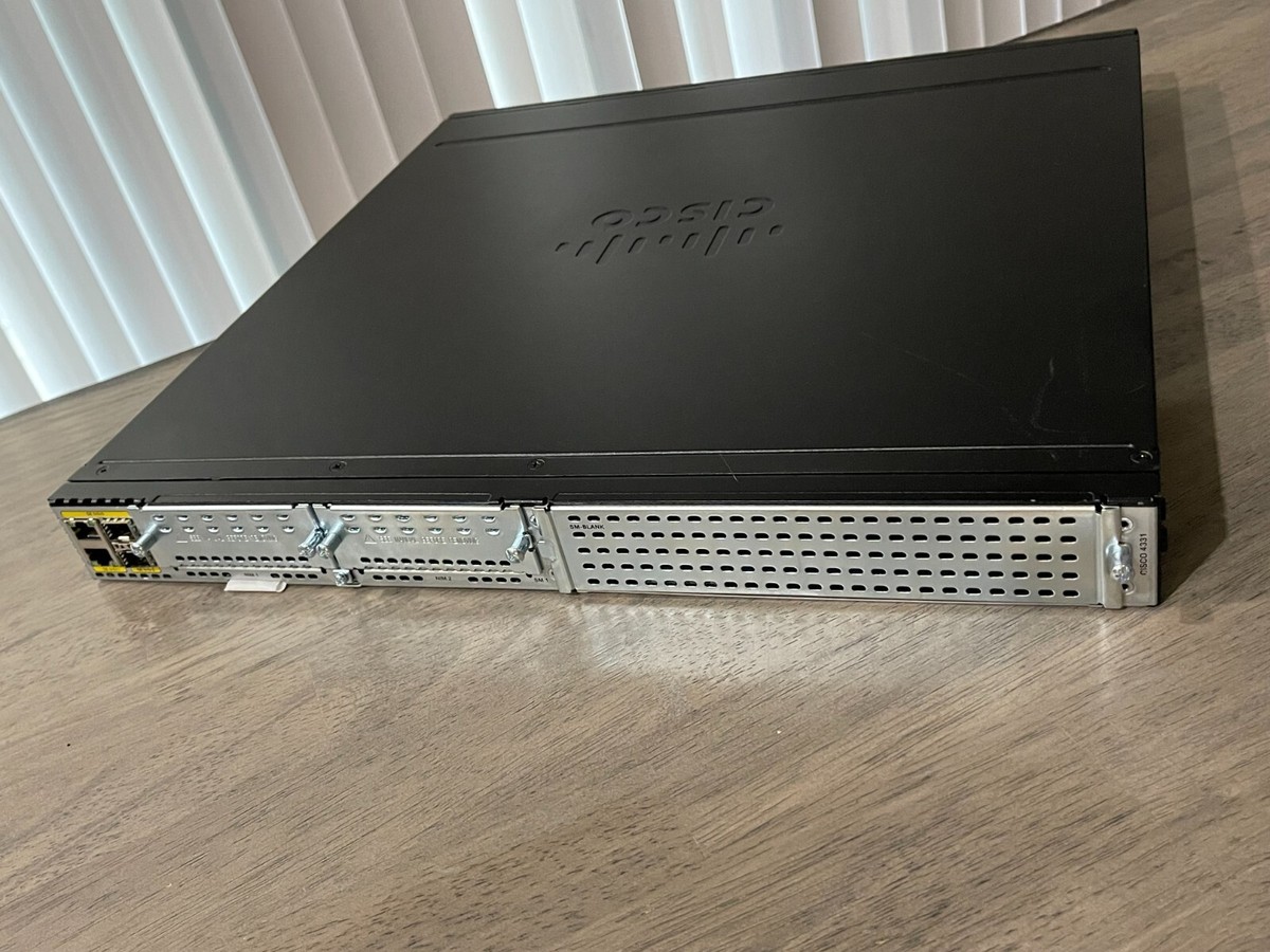 Cisco 4300 Series ルーター model:ISR4331中古 CISCO 4300 SERIES. ISR4331 ISR4331/K9 V05 4331 Integrated
