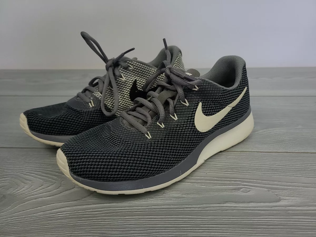 Jasje tijdschrift Fonetiek Nike 921668-003 Women's Racer Cool Gray Sail Black Running Shoes Size 8.5 | eBay Jasje tijdschrift Fonetiek Nike 921668-003 Women's Racer Cool Gray Sail Black Running Shoes Size 8.5 | eBay