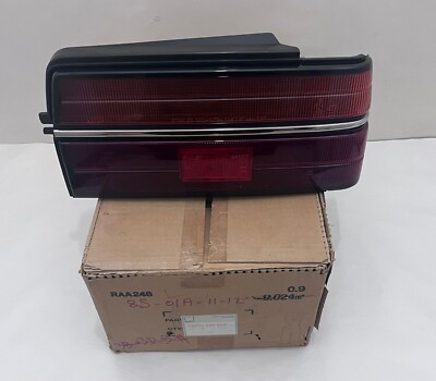 HONDA PRELUDE RIGHT TAILLIGHT # 33500-SB0-605 OEM (E3-1)IR