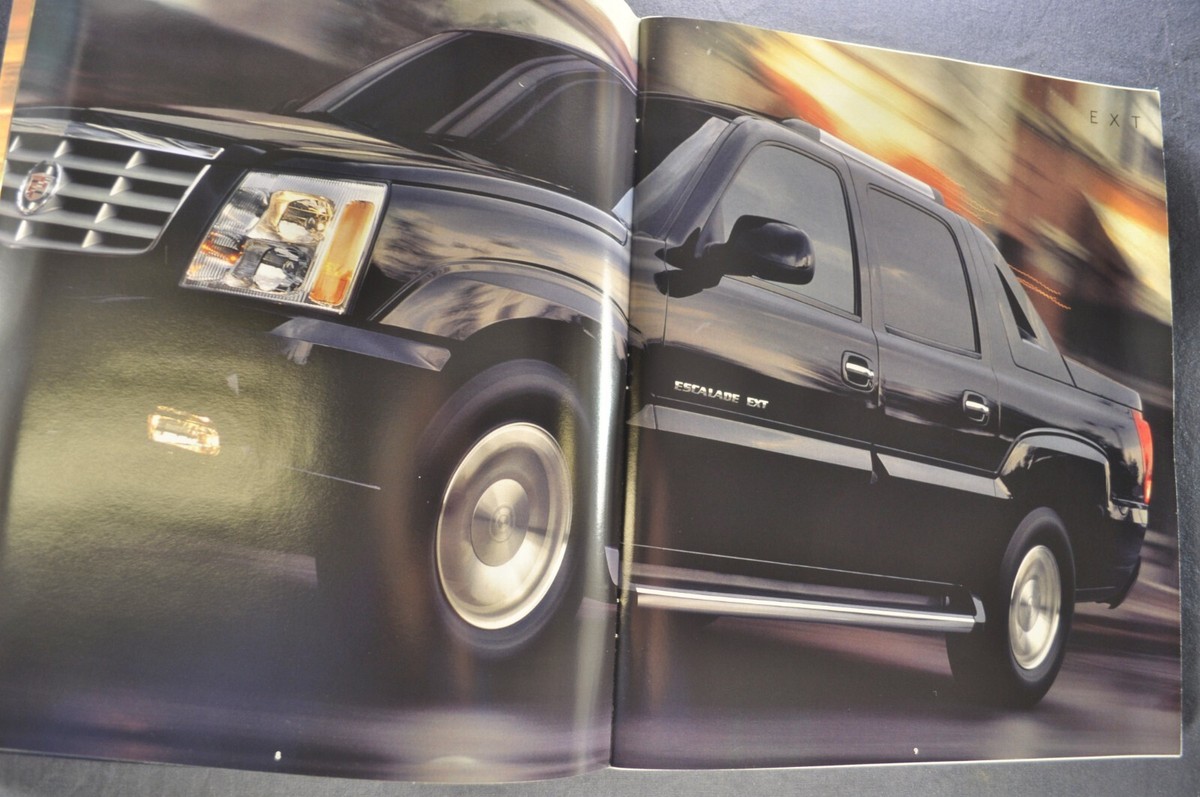 2002 Cadillac Escalade EXT 42pg Catalog Brochure Excellent