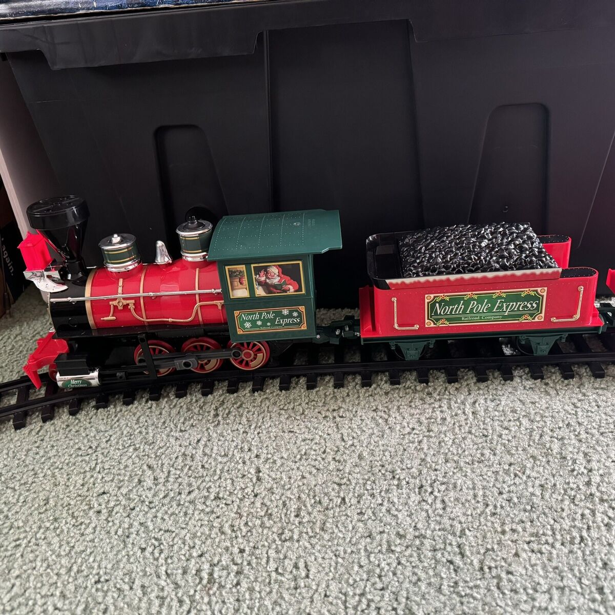 EZTEC North Pole Express Christmas 40 Piece Train Set 25598 EZTEC North Pole Express Christmas 40 Piece Train Set 25598