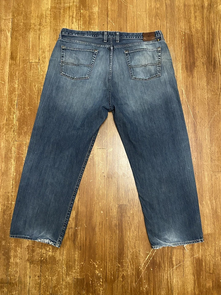 VTG Y2K Lucky Brand 181 Relaxed Straight Distressed Dark Wash Denim Jean 42x30 - Image 3 of 4