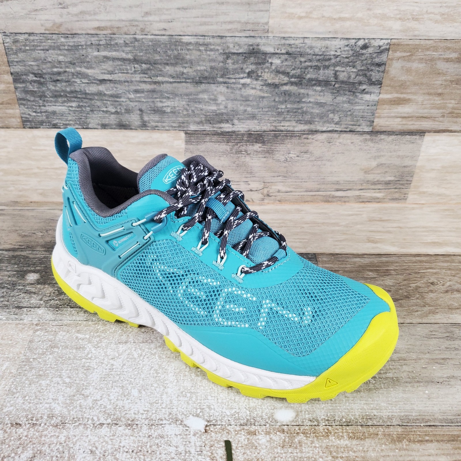 Scarpe da trekking donna Keen Nxis Evo 7 5 porcellana sera primula stringate basse